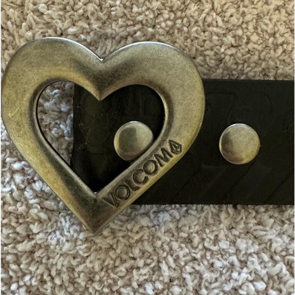 Volcom Women's Brown Belt with Heart Buckle size L - Picture 2 of 5